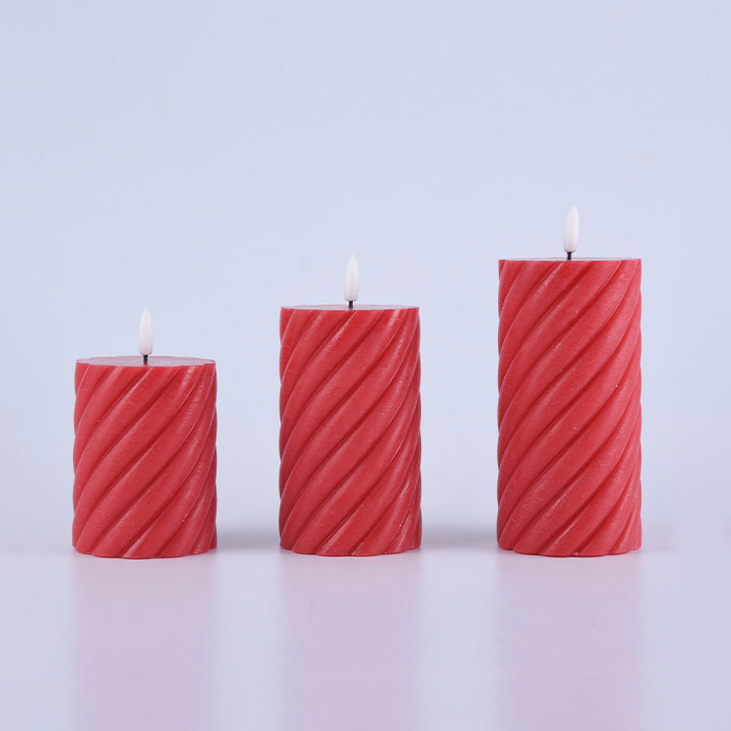 3 gói nến trụ không lửa hình xoắn ốc màu đỏ 3 gói nến trụ không lửa hình xoắn ốc màu đỏ